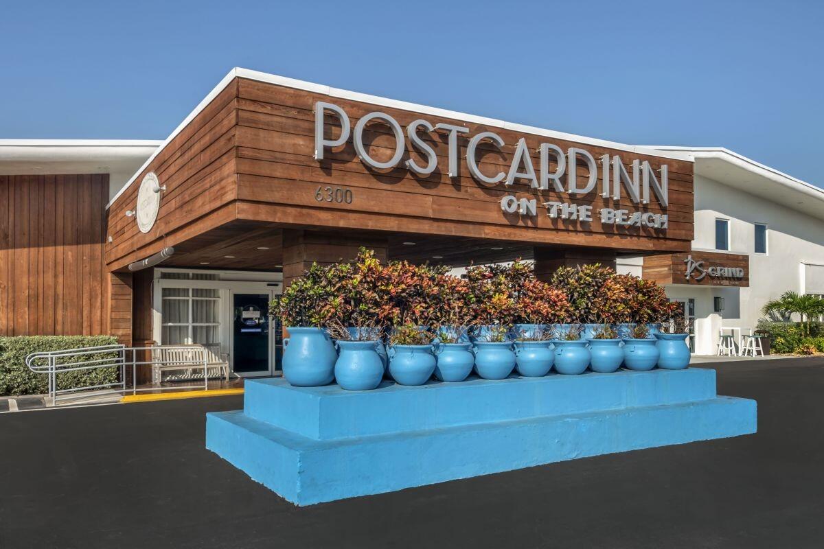Picture of Postcard Inn On The Beach