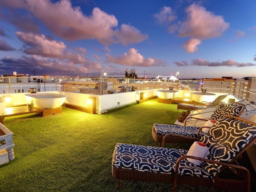 Picture of CasaBlanca Hotel