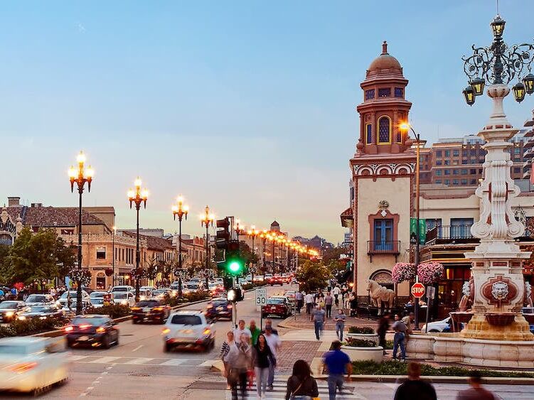 Picture of Country Club Plaza