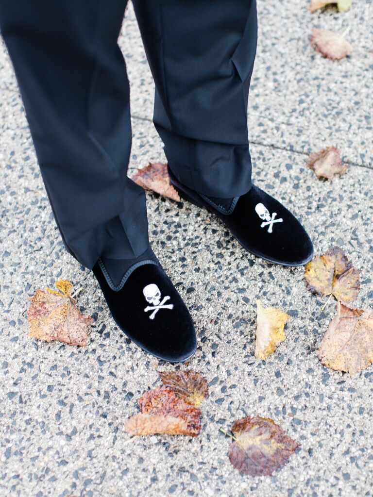 Skull and crossbones black loafers for your dramatic wedding
