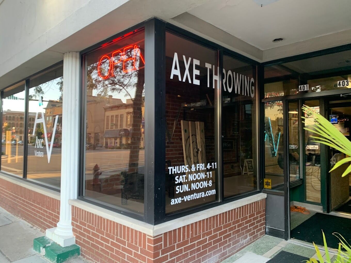 Picture of Axe Ventura: Premeire Axe Throwing