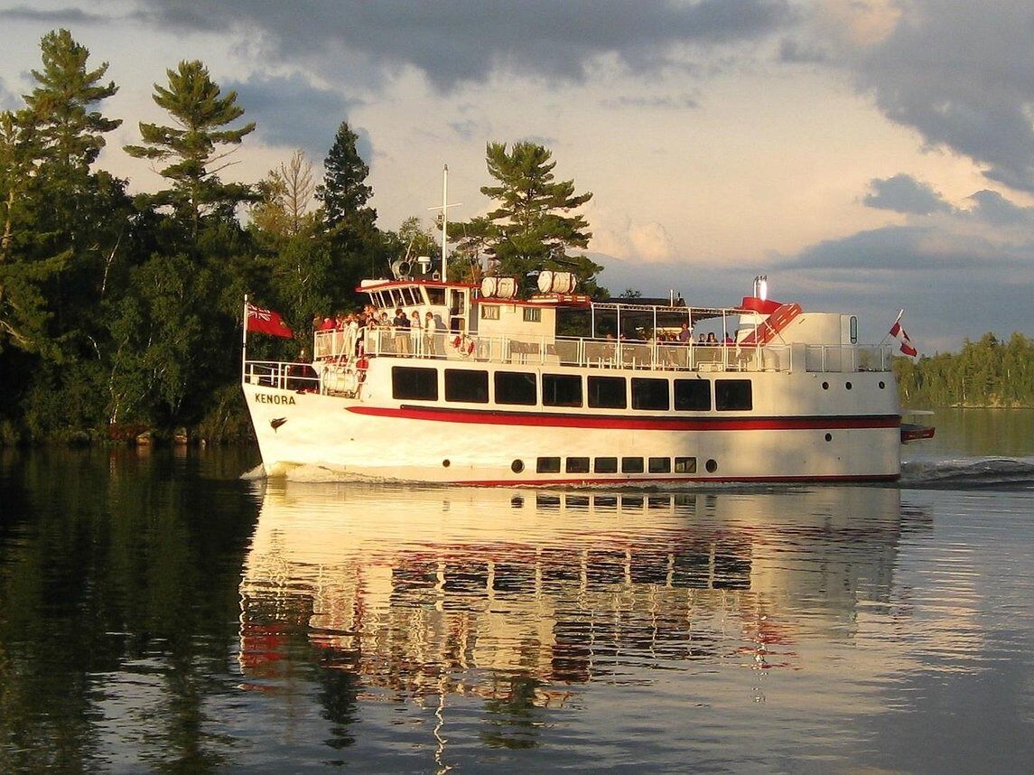 Picture of M S Kenora Cruise Boat
