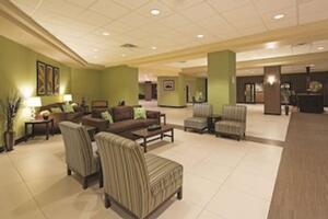 Picture of La Quinta Inn &  Suites by Wyndham Salisbury