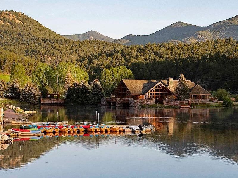 Picture of Evergreen Lake House