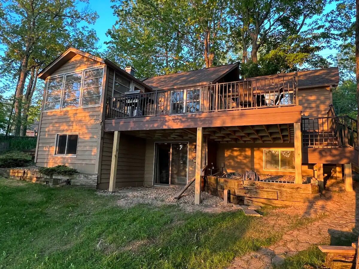 Picture of Rustic Cabin on Cross Lake