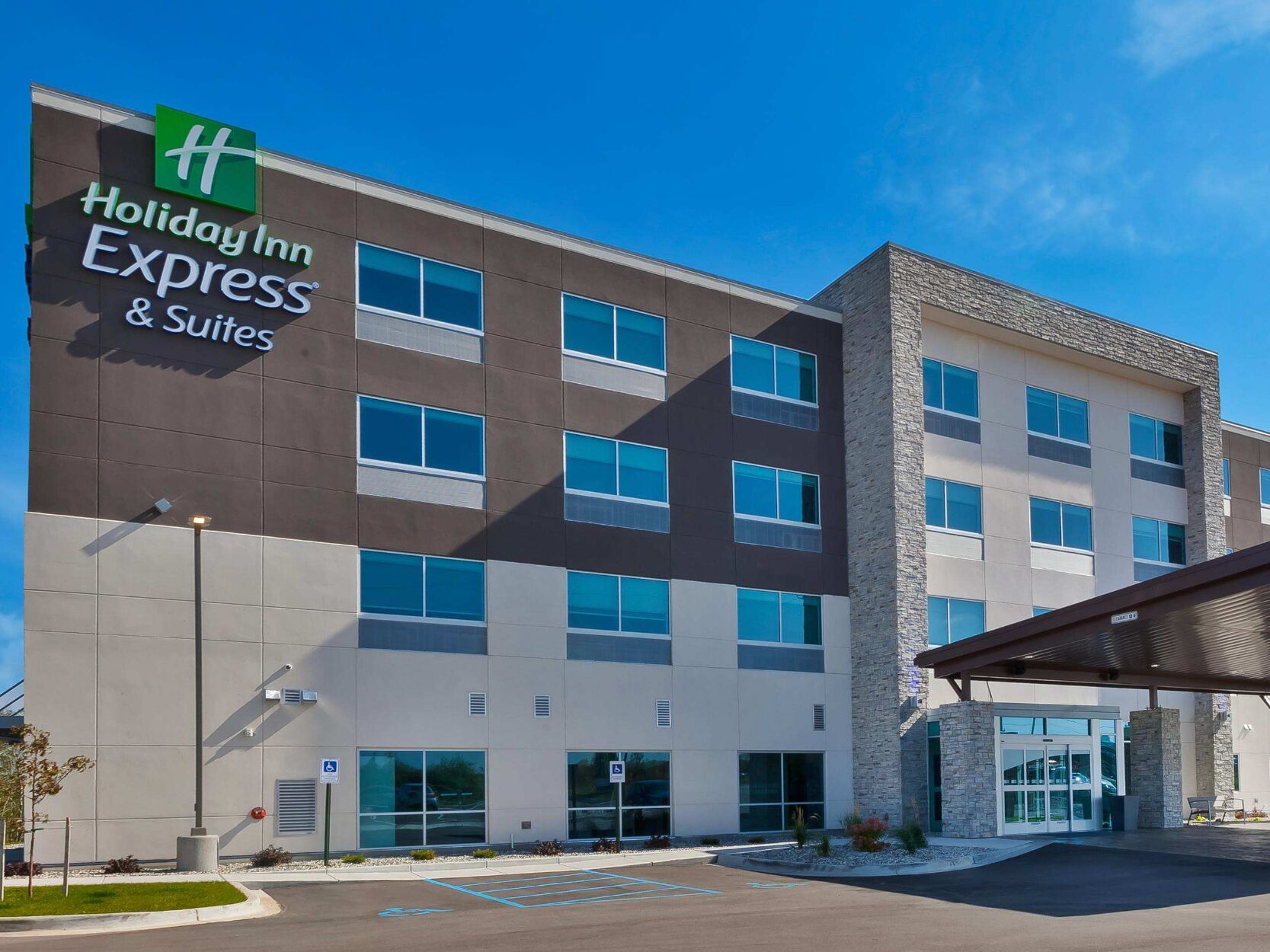 Picture of Holiday Inn Express & Suites Cedar Springs – Grand Rapids N