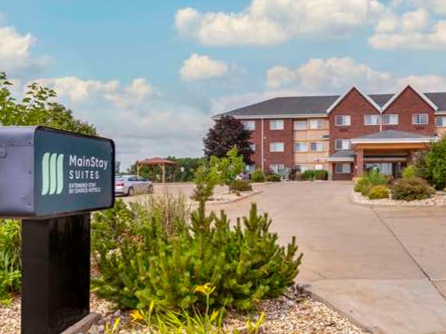 Picture of MainStay Suites Dubuque at Hwy 20