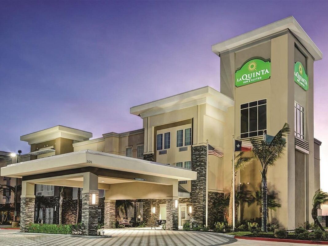 Picture of La Quinta Inn & Suites by Wyndham Corpus Christi - Portland