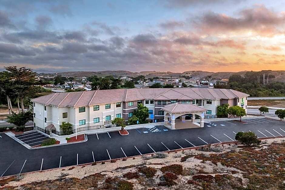 Picture of Holiday Inn Express & Suites Marina - State Beach Area by IHG