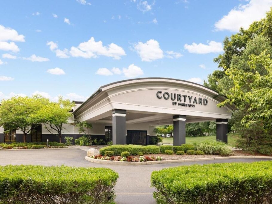 Picture of Courtyard Montvale