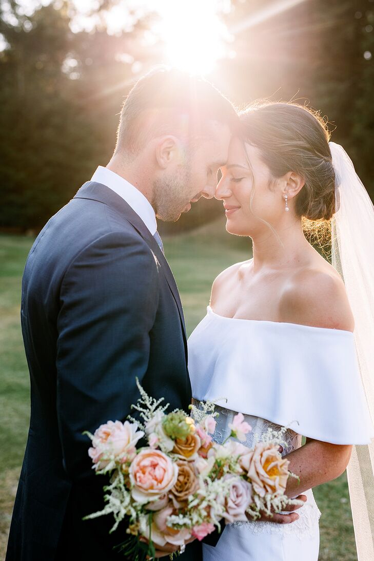Alyssa Landau and Ryan Glick are living proof that people can find love in the most unlikely places. “We both ventured out one night to celebrate a mu