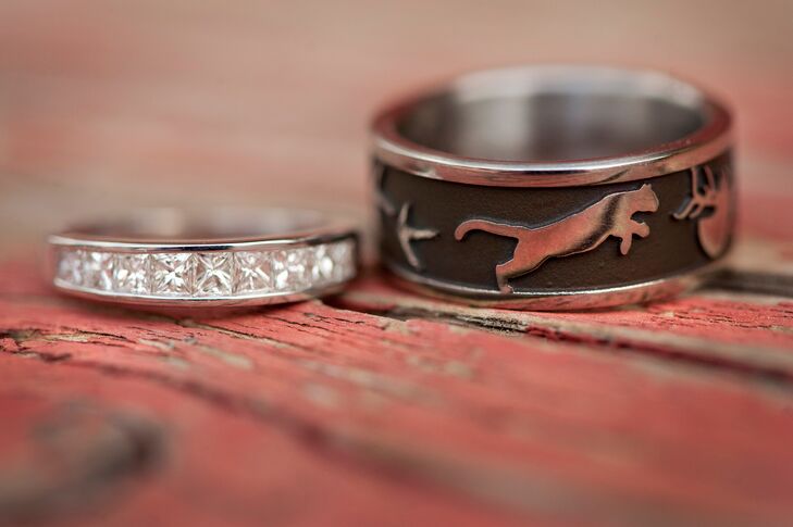 Hunting-Inspired Groom's Wedding Ring