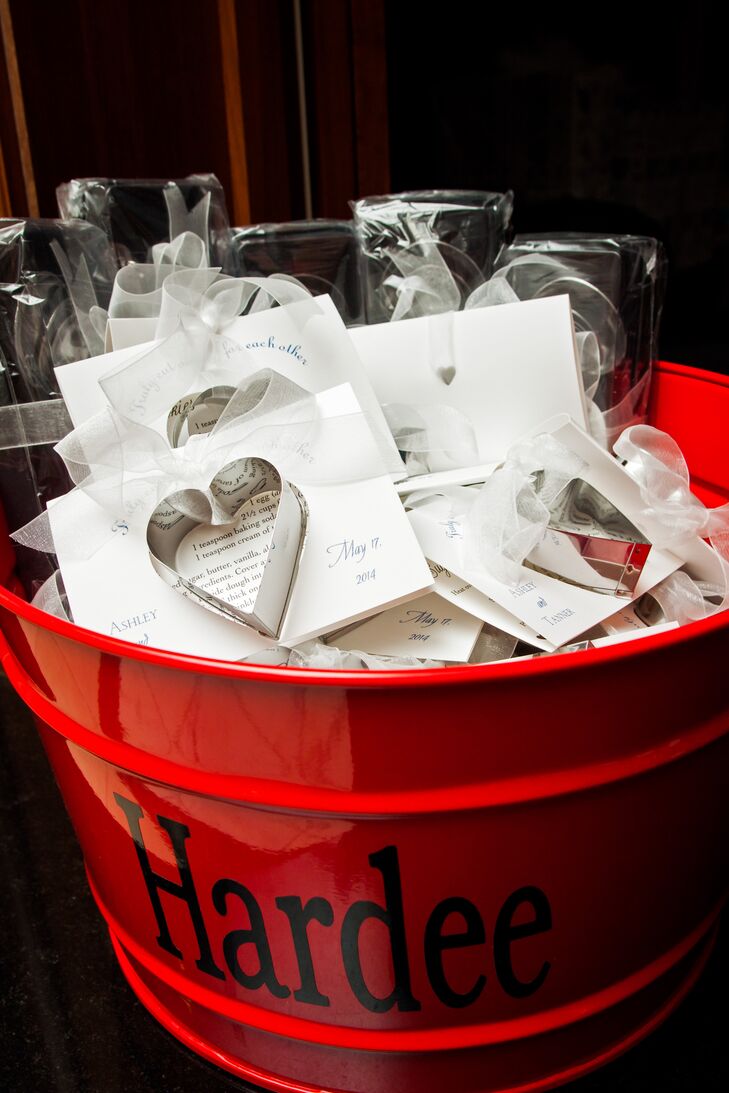 Heart-Shaped Cookie Cutter Favors