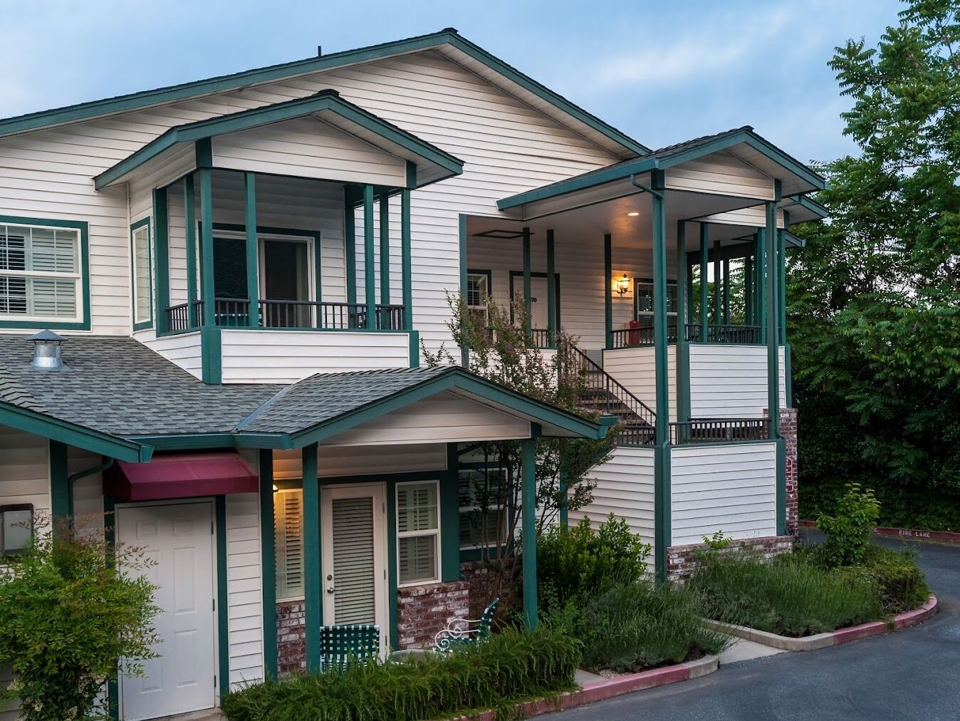 Picture of Grass Valley Courtyard Suites