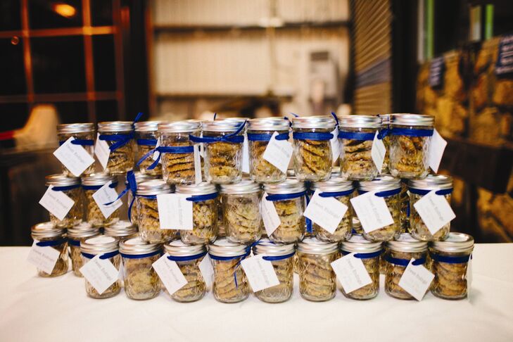 At the end of the night, the guests were sent how with a mason jar of cookies and a personal note from the couple.