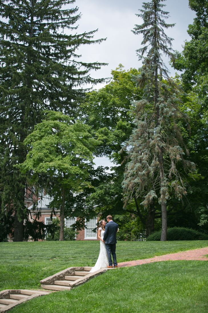 Erica Mitchell (28 and a pediatric dietitian) and Colin Mitchell (28 and a senior planning analyst) met through a mutual friend during the first month