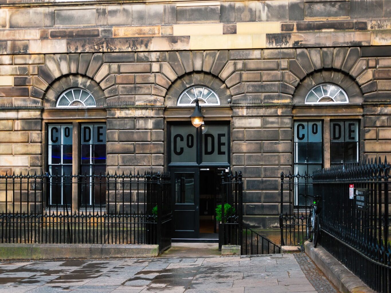 Picture of CoDE Pod – THE CoURT