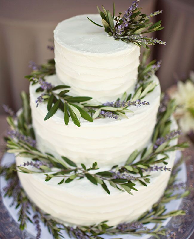 Photo: Katelin Wallace Photography // Featured: The Knot Blog