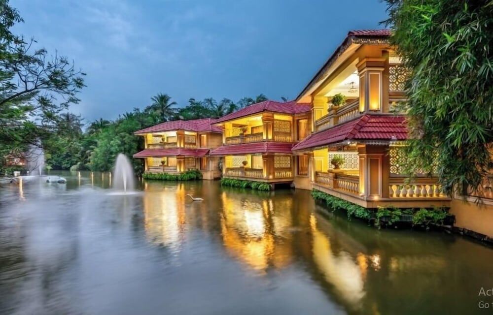 Picture of Mayfair Lagoon