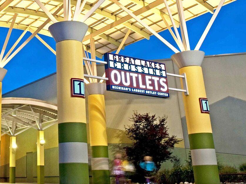 Picture of Great Lakes Crossing Outlets