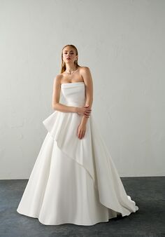 Justin Alexander Signature Swan Ball Gown Wedding Dress