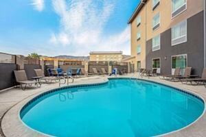 Picture of La Quinta Inn & Suites by Wyndham San Francisco Airport N