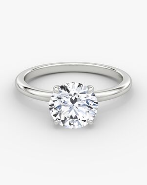 VRAI Classic Round Cut Engagement Ring