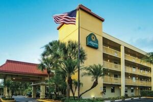 Picture of La Quinta Inn by Wyndham West Palm Beach Florida Turnpike