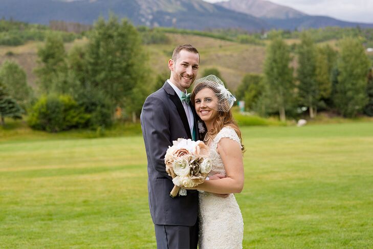 For their wedding, Melissa Eaton (25 and works in merchandising) and Dustin Hill (24 and works in sales) looked to the beauty of the Colorado landscap