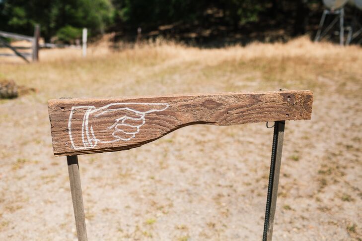 Wooden Sign With Pointing Finger