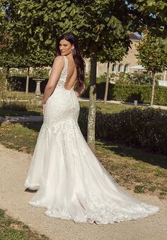 Sincerity Bridal 44426 Mermaid and Trumpet Wedding Dress
