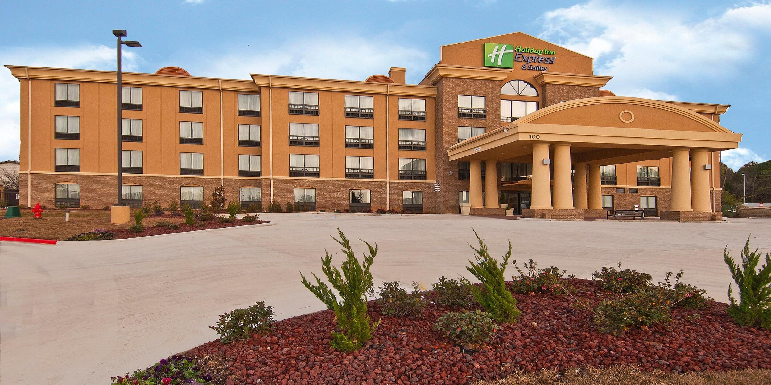 Picture of Holiday Inn Express & Suites Jackson/Pearl Intl Airport by IHG