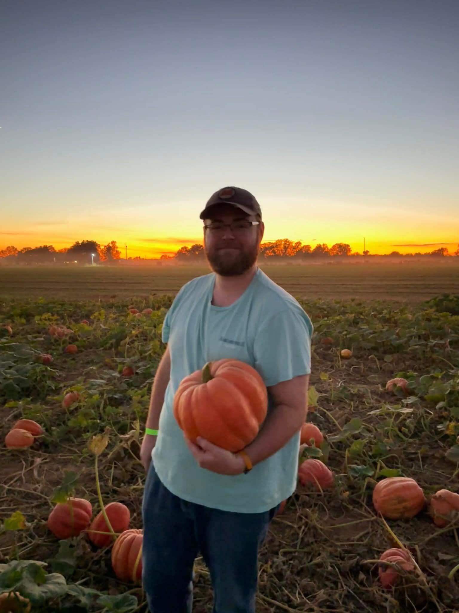 Joshua takes Chelsea on a date to the pumpkin patch leading up to Halloween.