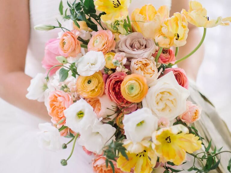 42 Stunning Ranunculus Wedding Bouquet Ideas