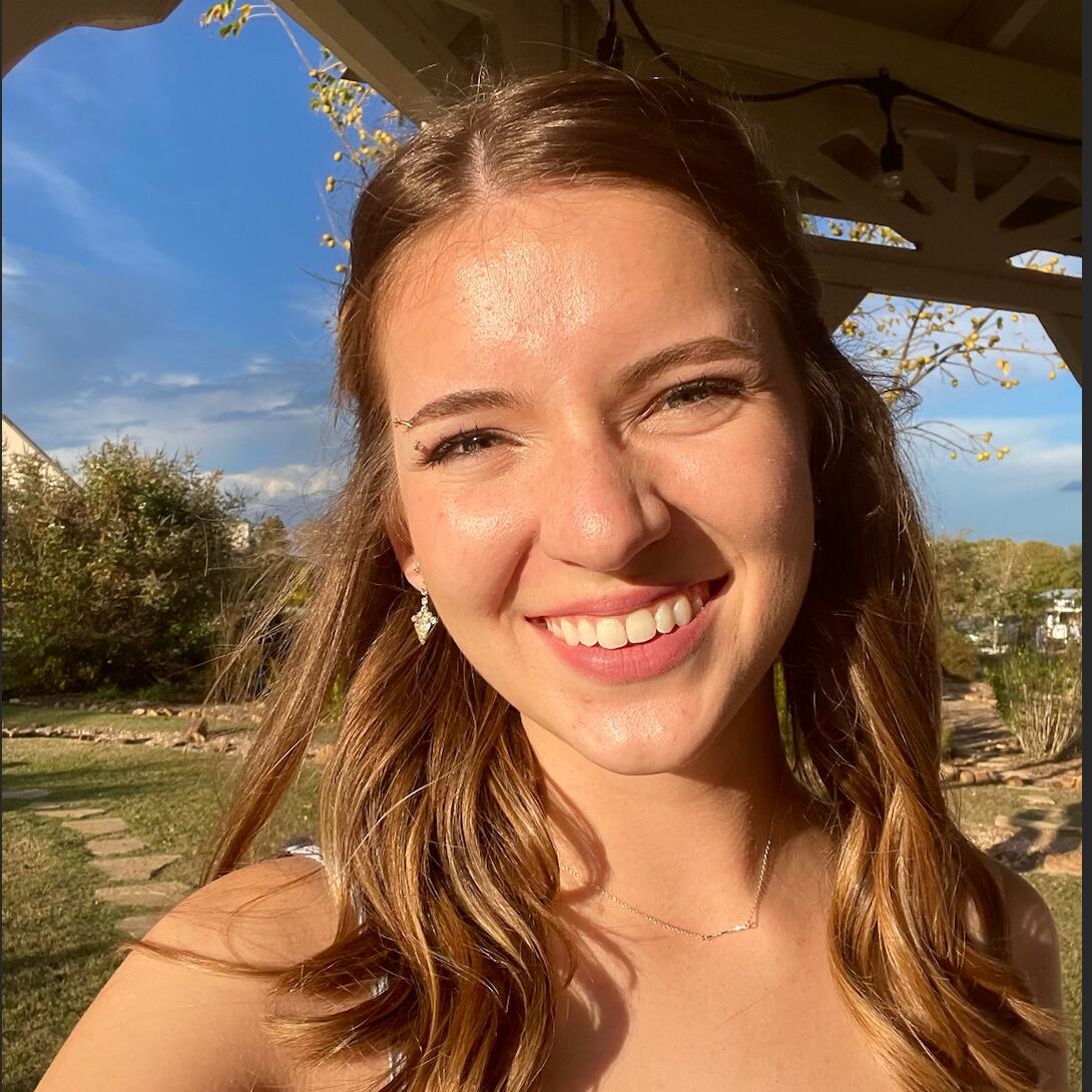 Scarlet Oakley