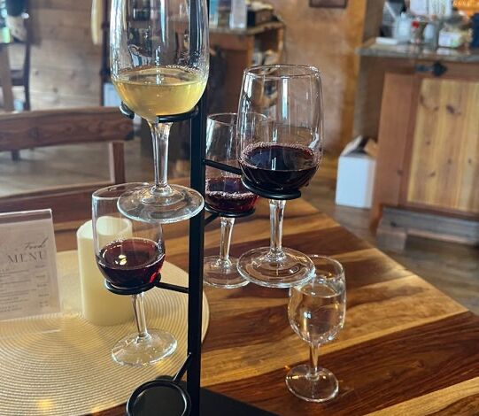 Picture of Four Leaves Winery