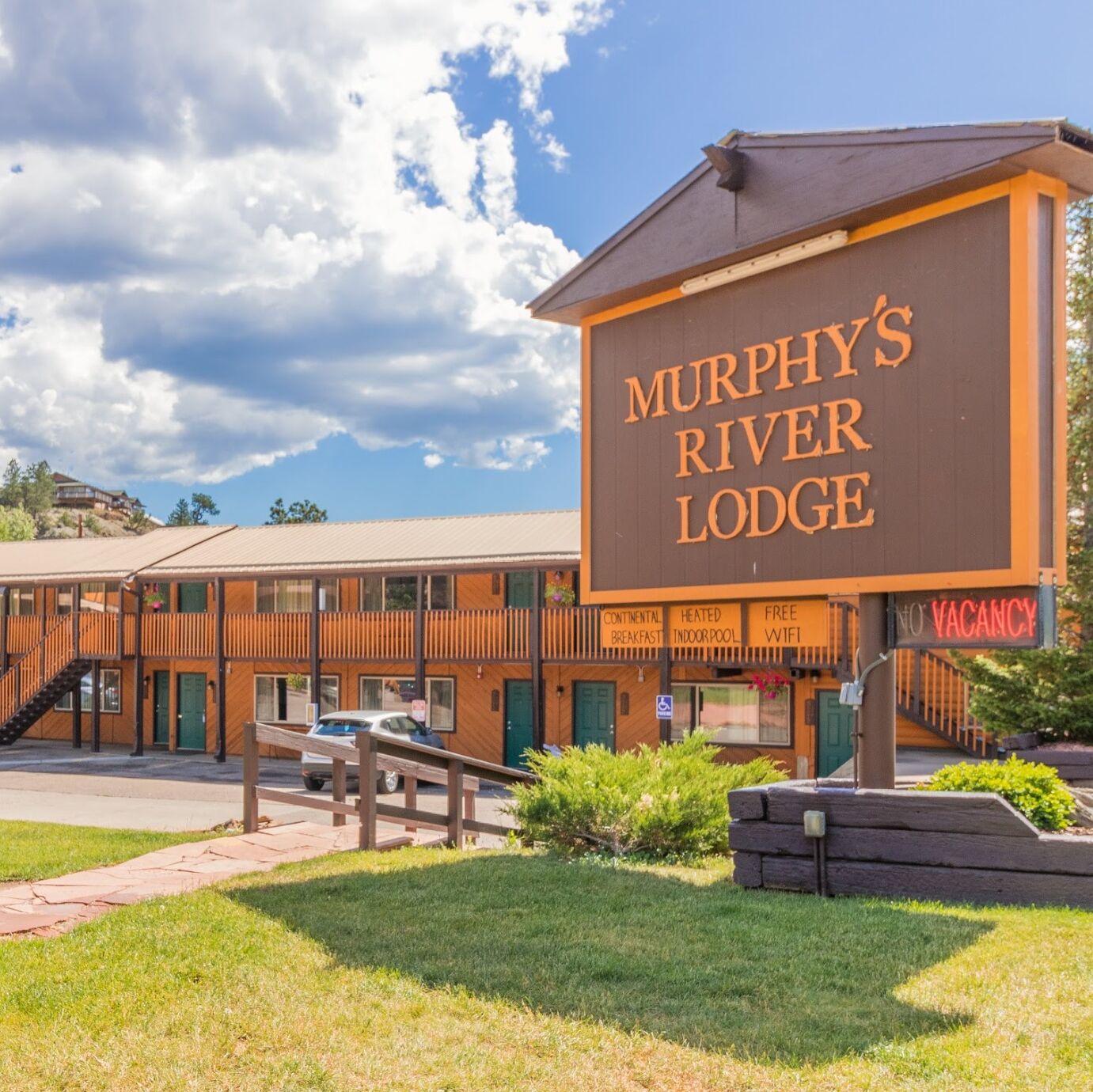 Picture of Murphy's River Lodge