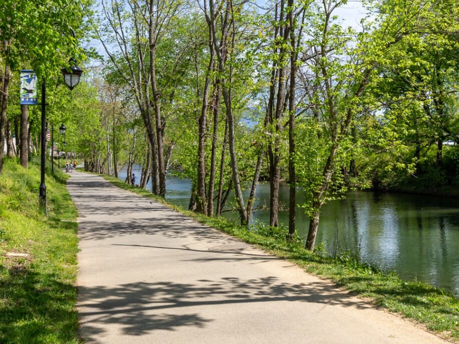 Picture of Pigeon Forge Riverwalk