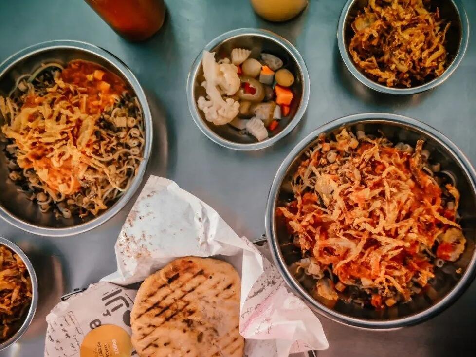 Picture of WHAT TO EAT