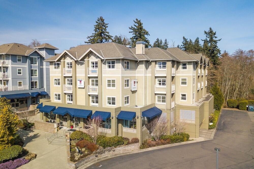 Picture of Marshall Suites