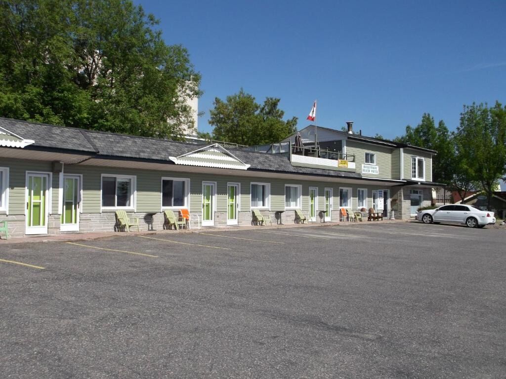 Picture of Haileybury Beach Motel