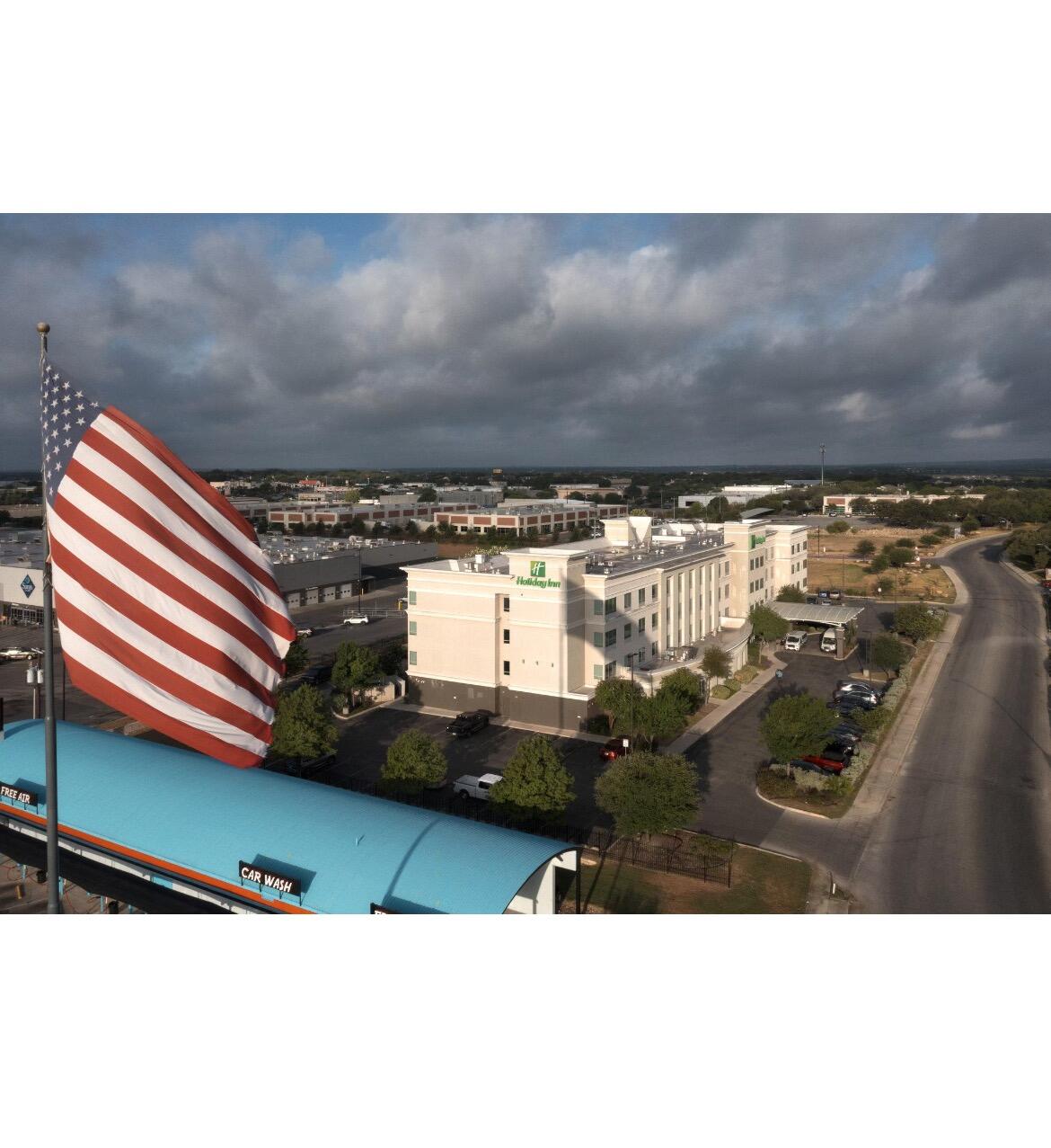 Picture of Holiday Inn & Suites San Antonio Northwest