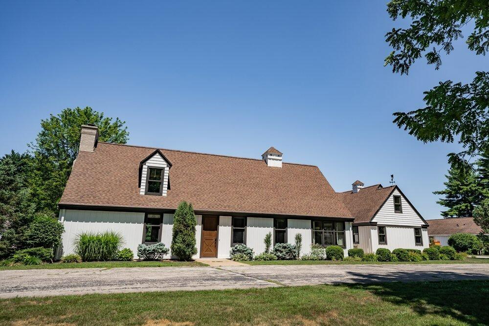 Picture of The Morris Estate (Blacksmith Lodge)
