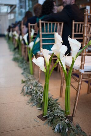 Lilies and Garlands Aisle Decoration