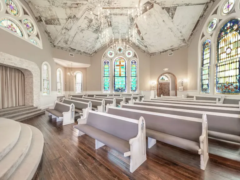 Traditional indoor ceremony space at The 1906 in Whitesboro, Texas