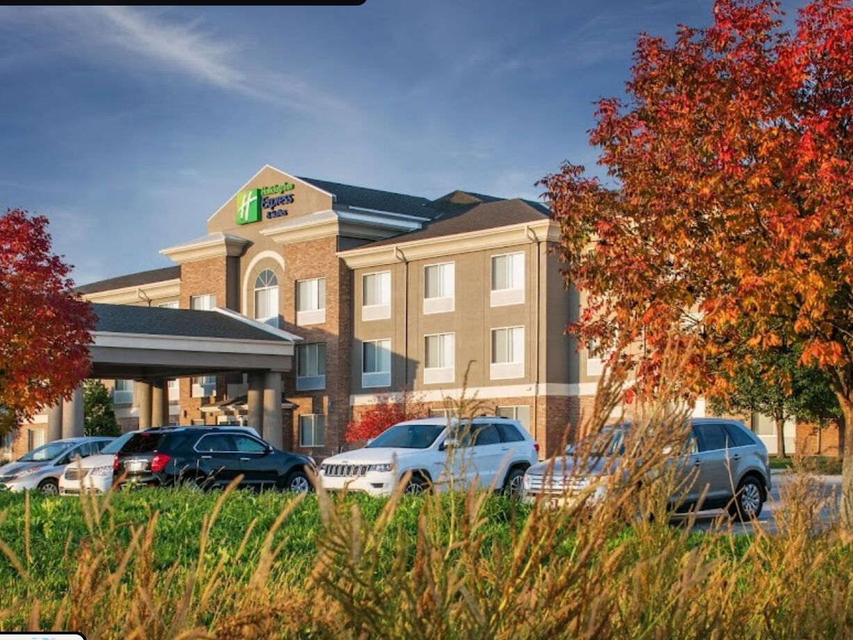 Picture of Holiday Inn Express & Suites Bellevue (Omaha Area), an IHG Hotel