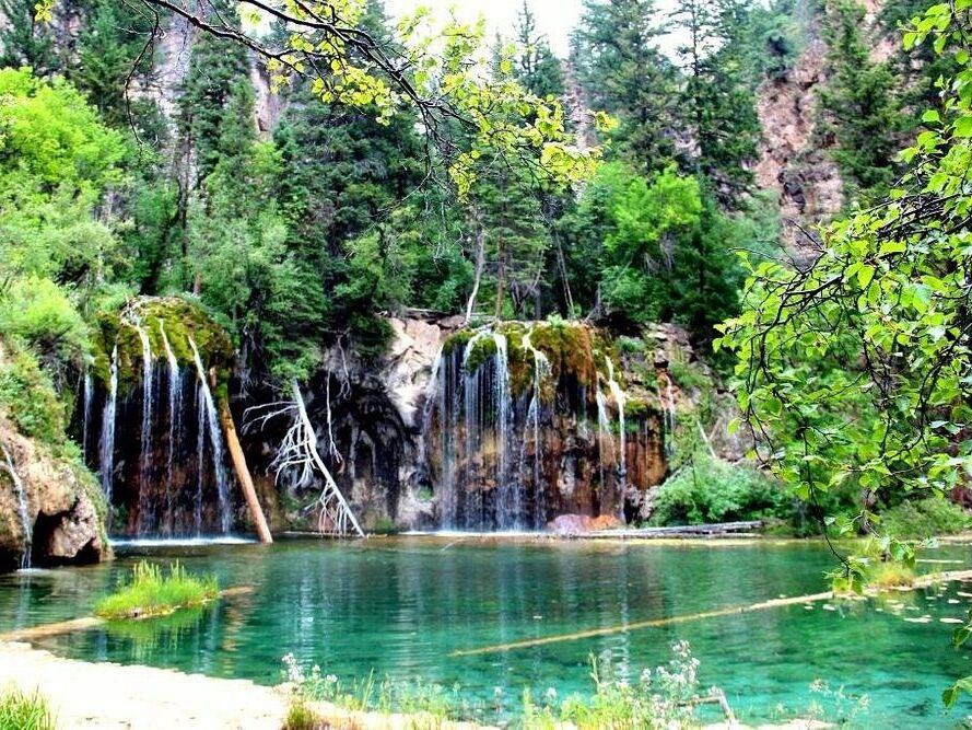 Picture of Hanging Lake Trailhead