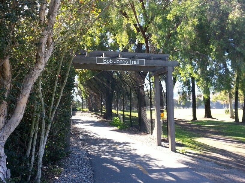 Picture of Bob Jones Trail Head