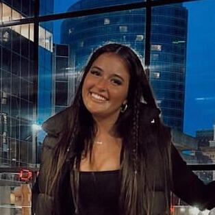 Isabella Tobar