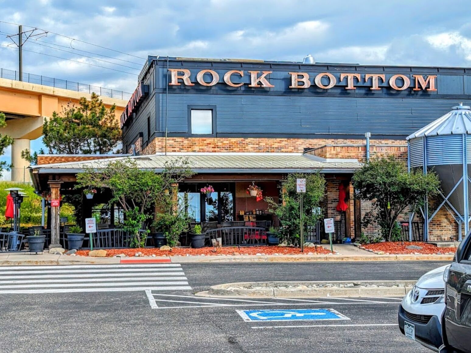 Picture of Rock Bottom Restaurant & Brewery